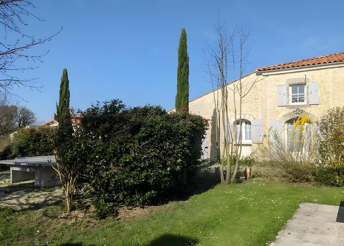 Le Nid - Les Grandes Chaumes Сasa de vacaciones *